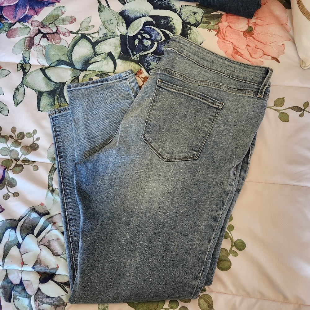 Old navy Rockstar skinny jeans